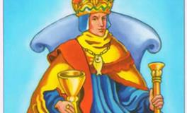 塔罗牌圣杯国王正位代表什么意思？