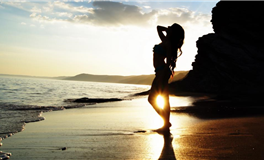 Ezoey徐佩玲每日星座运势2025年11月18日